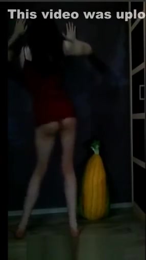 Laura Playing Strip-Suck-fuck