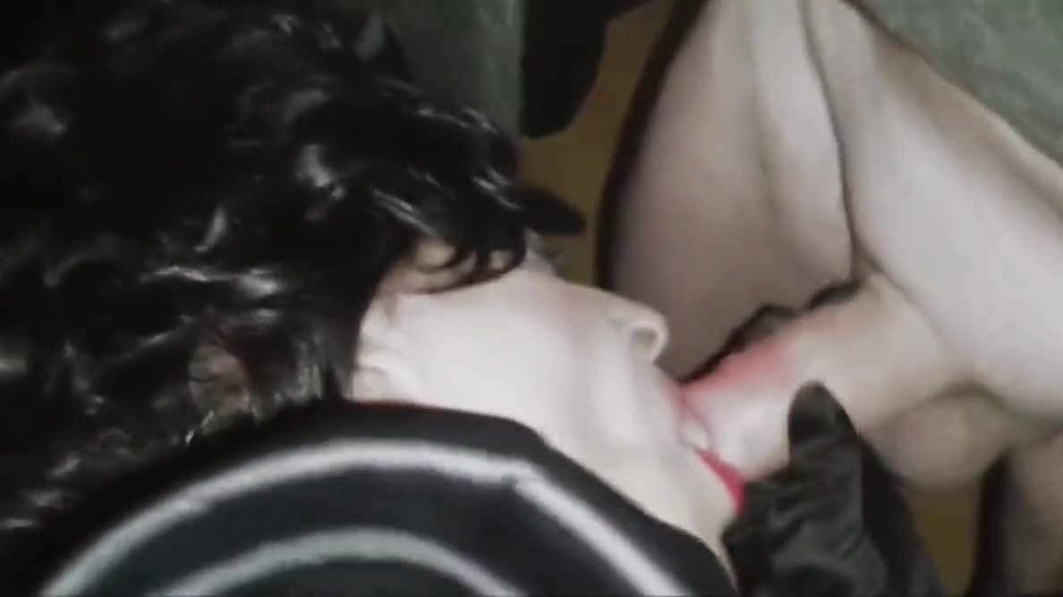 joy sucks random cock at the gloryhole