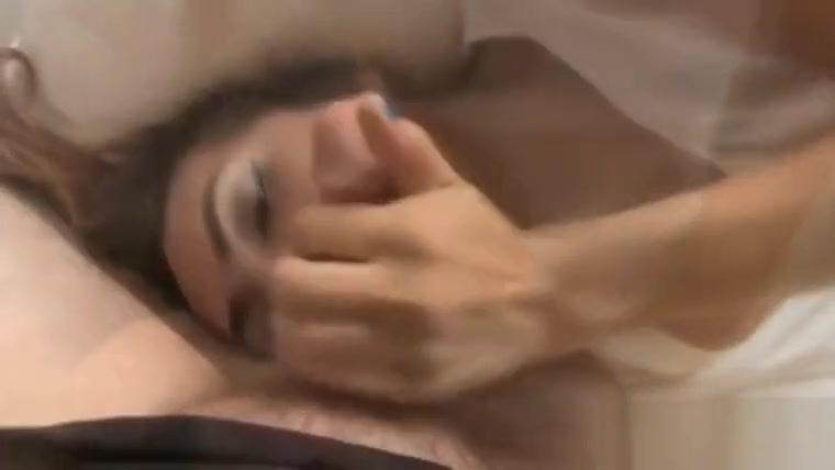 Naughty ladyboy gets her asshole rammed bareback in bed