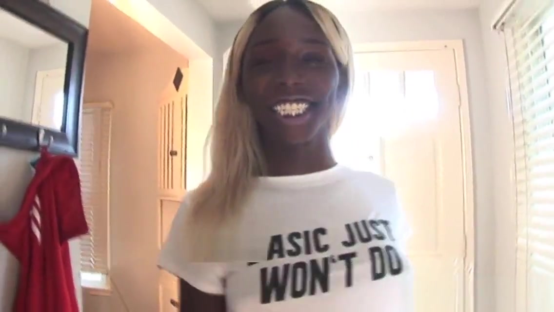 Ebony tgirl with bigtits wanking her big cock