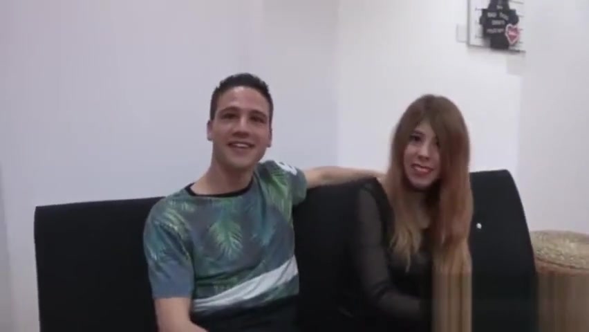 Pareja espanola cumple fantasia con un transexual