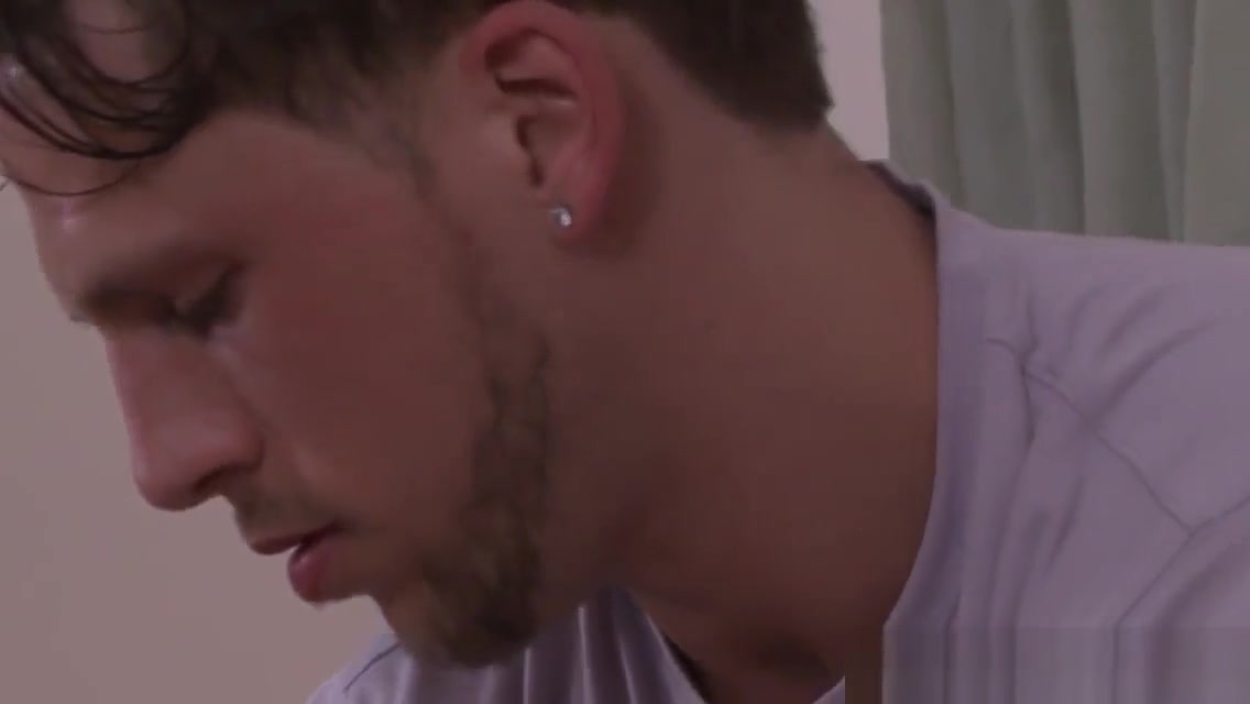 Sensual trans with bigtits gets buttfucked