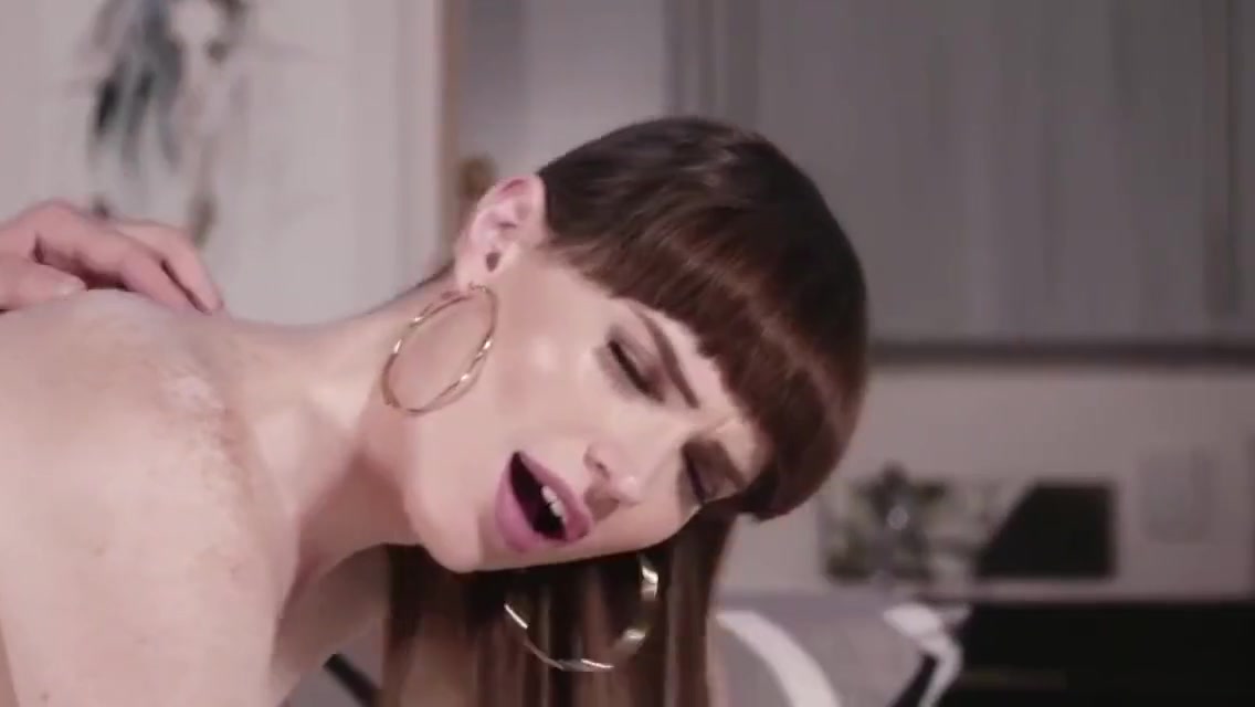 Alluring T-babe Natalie Mars gets hot jizz on her ass