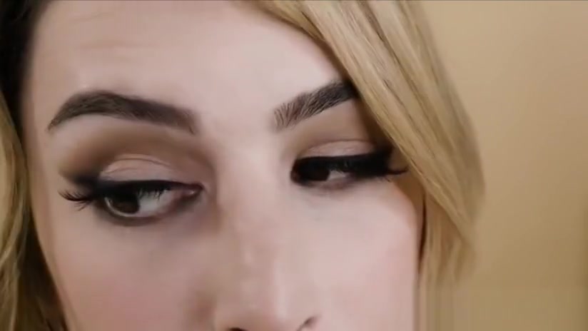 Trans babe gives blowjob and rides