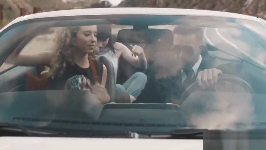 Blonde shemale fistfucks her girlfriends pussy hardcore