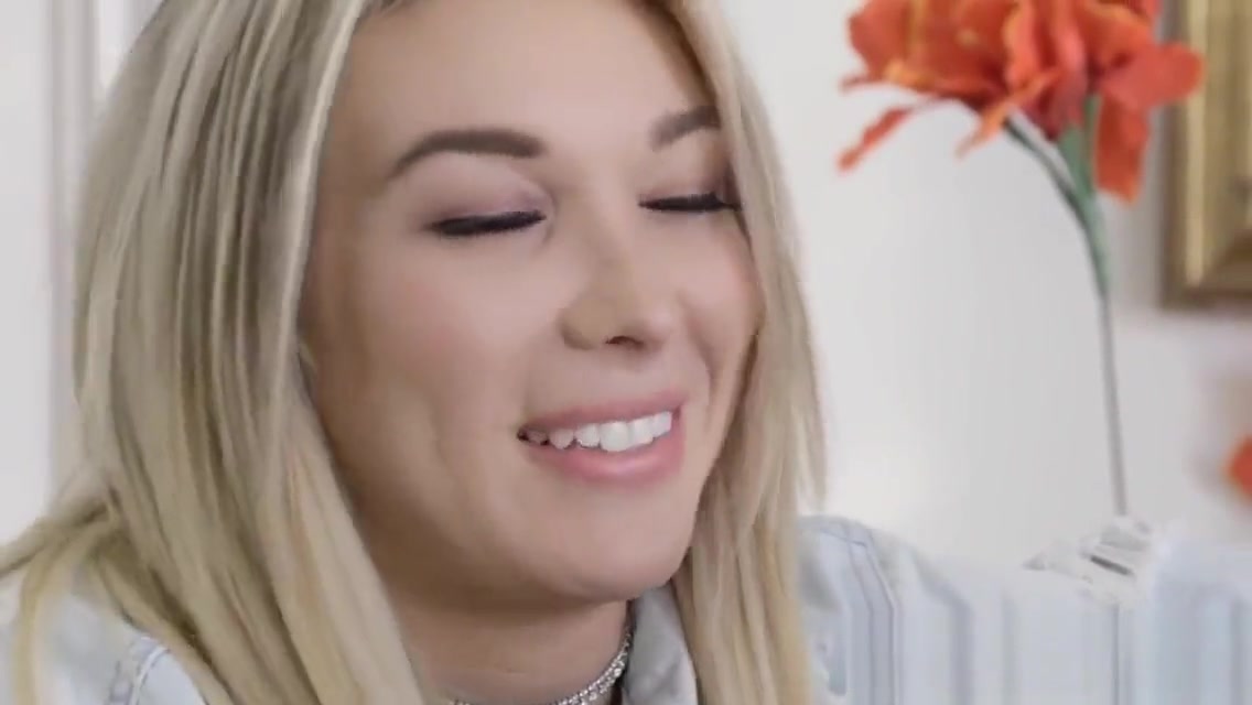 Ts babes face jizzed on