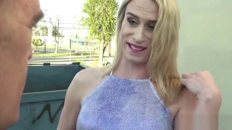 Tgirl gets her ass screwed by trash guys dick