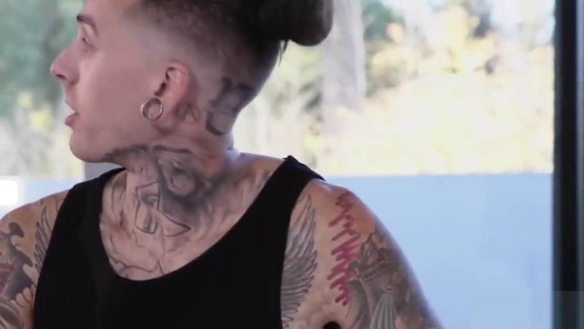 Tattooed Ruckus destroys TS tight ass