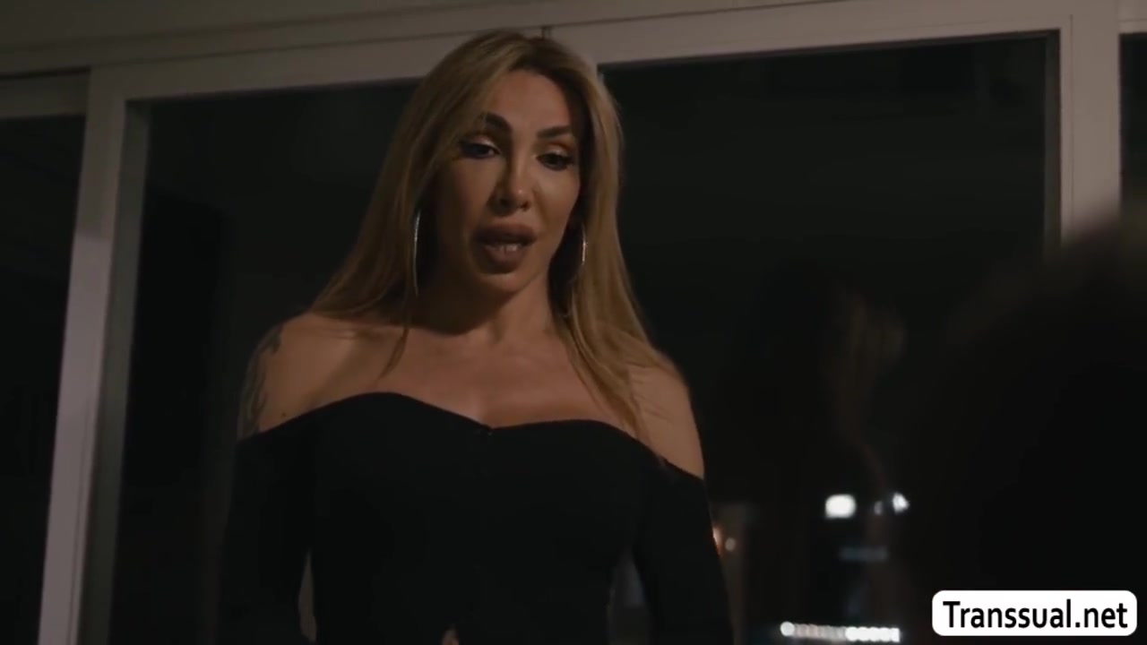 Horny Stepmom Tbabe Eva Paradis didnt expect her Stepson will bang her ass