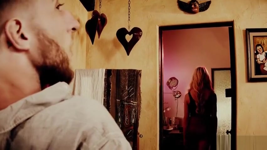Big tits trans vampire Aubrey Kate asslicked and barebacked