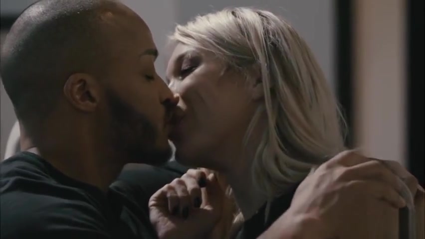 Horny shemale gets her wet ass banged by her black neighbor