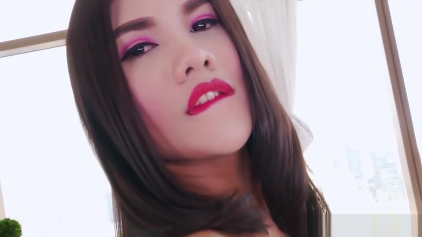 Cute asian tranny serving her big white cocked client