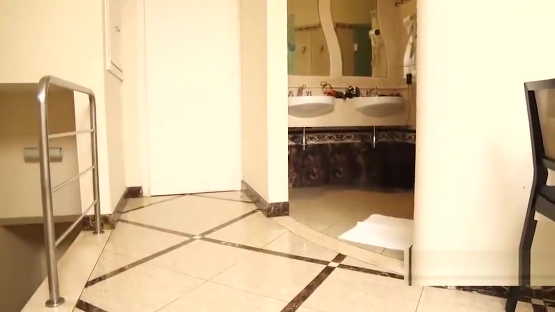 Guy fuck tgirl ass behind the scene