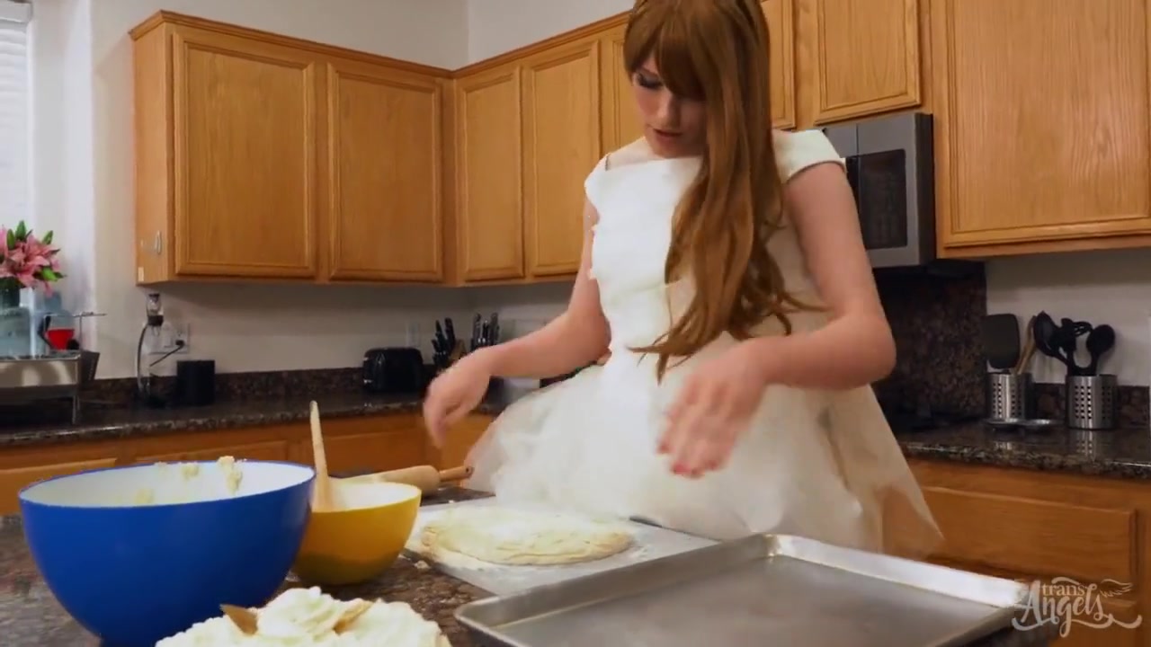 Erica Cherry - Doing The Dough