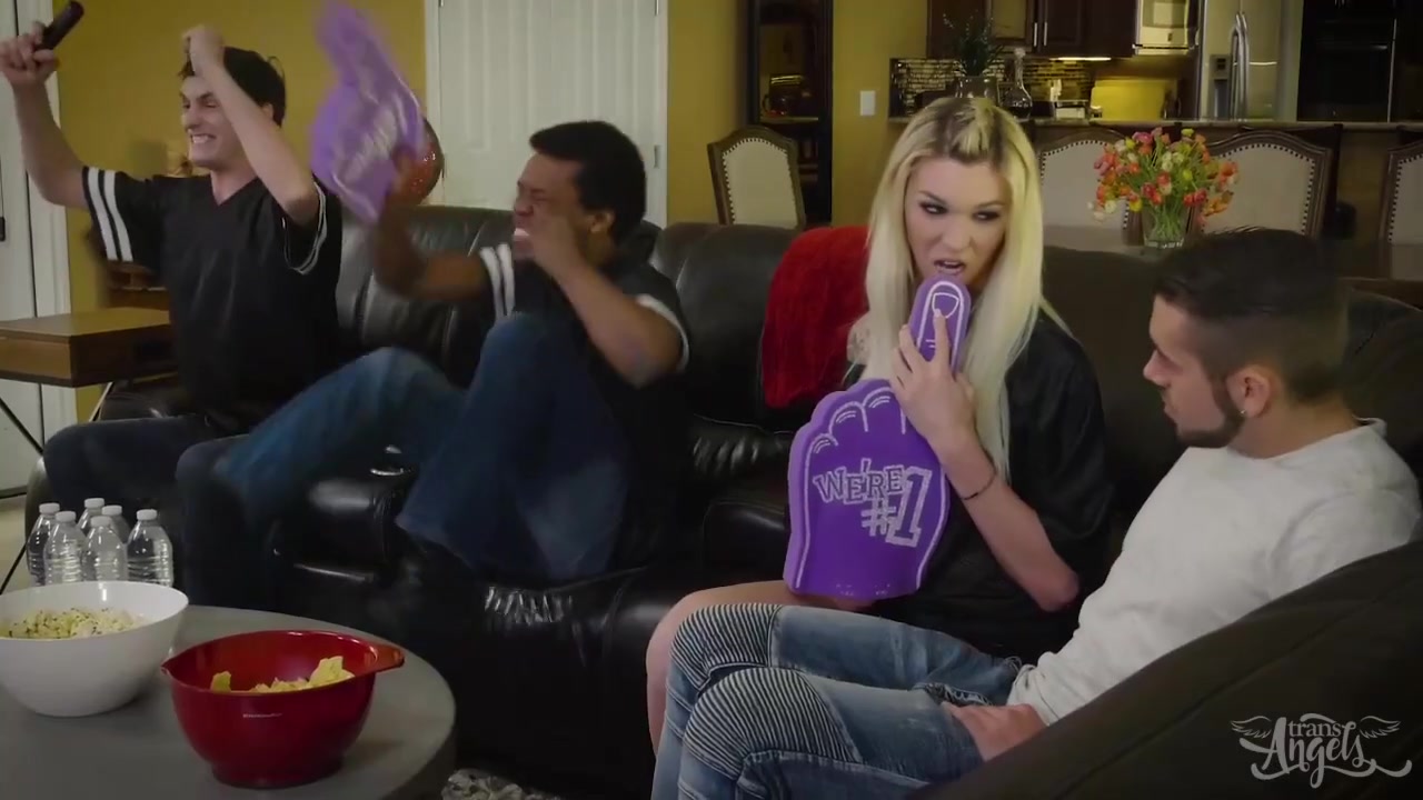 Big Tits Aubrey Kate Digs Ramming Hard