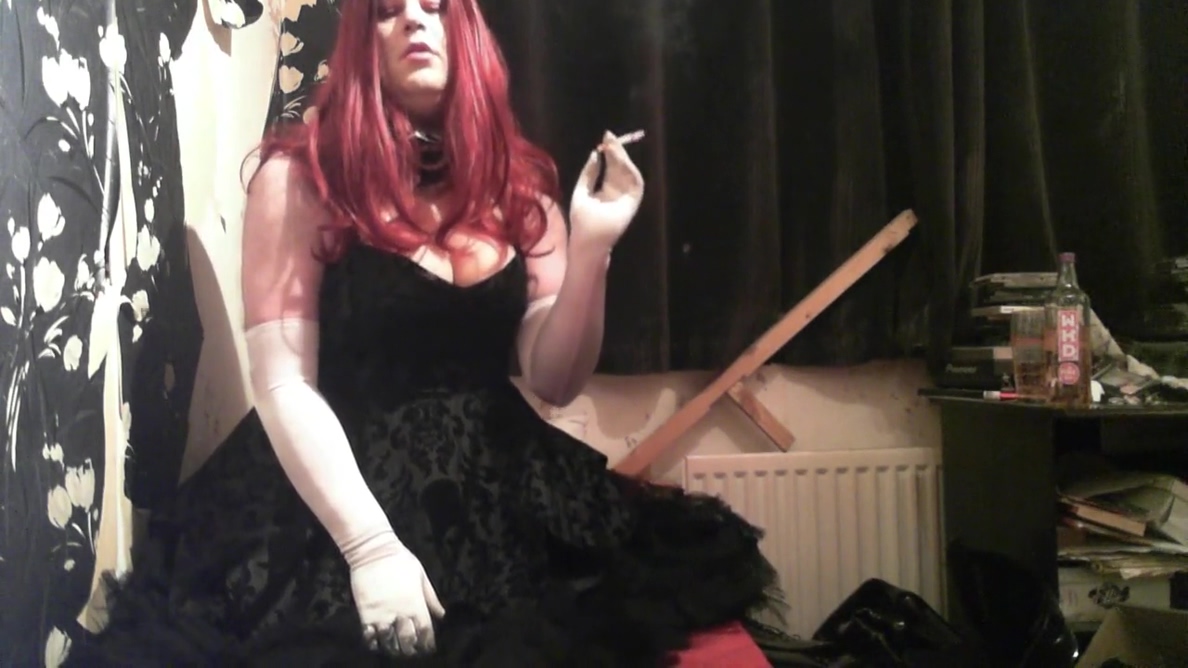 Tink Tol Redheadl Gown And Glove Smoking