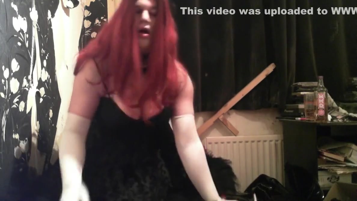 Tink Tol Redheadl Gown And Glove Smoking