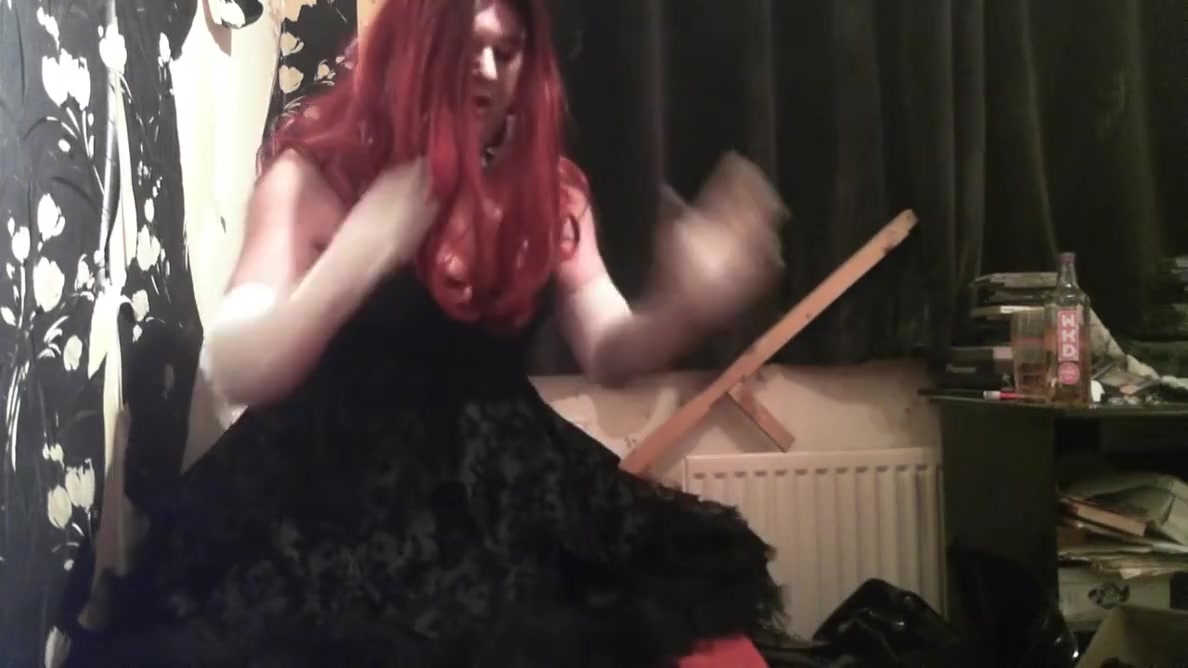 Tink Tol Redheadl Gown And Glove Smoking