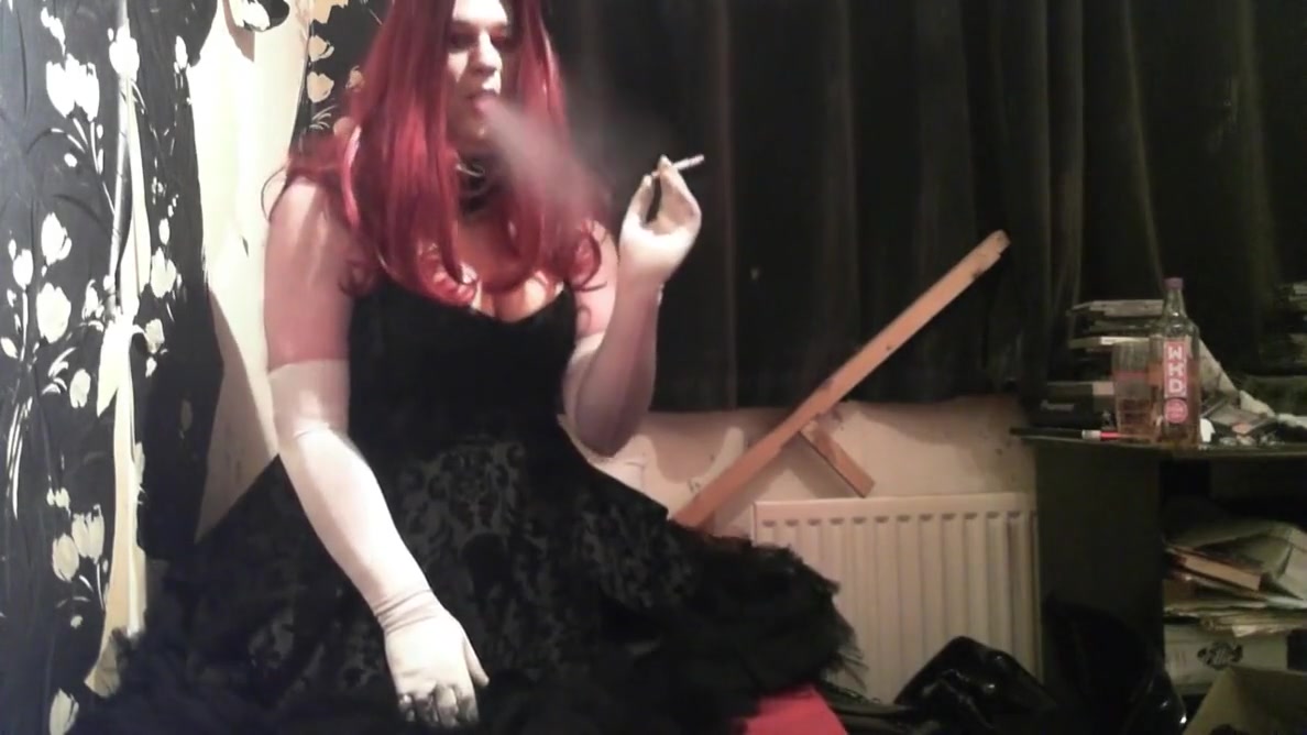 Tink Tol Redheadl Gown And Glove Smoking