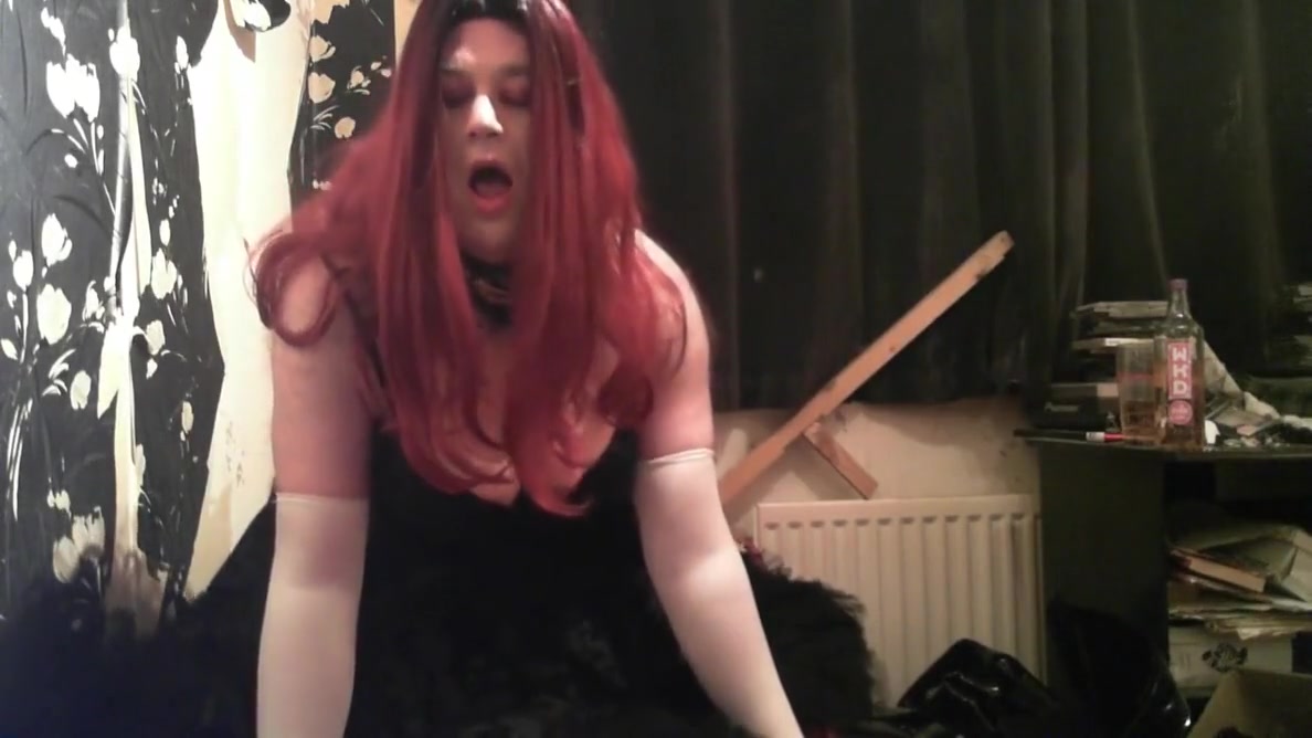 Tink Tol Redheadl Gown And Glove Smoking