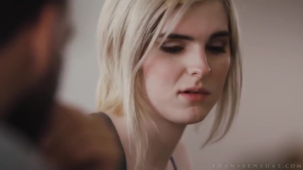 Ella Hollywood - Letting Go