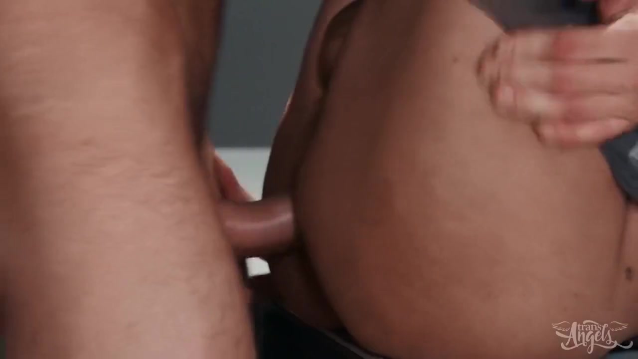 Whats In Her Pants 2 - Jessy Dubai