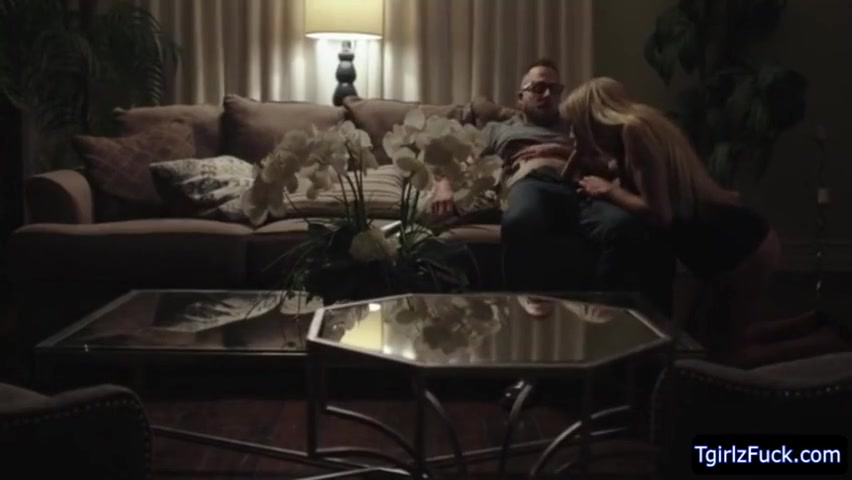 Busty Tbabe Eva Paradis Analed Joel Someone In The Licing Room