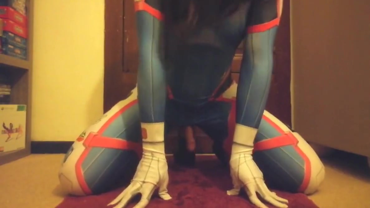 D.va Cums From Huge Black Dildo