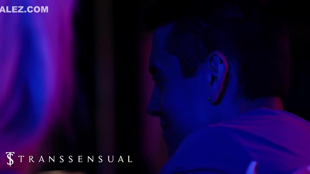 Aubrey Kate Seduces Dante Colle They Have The Most Sensual