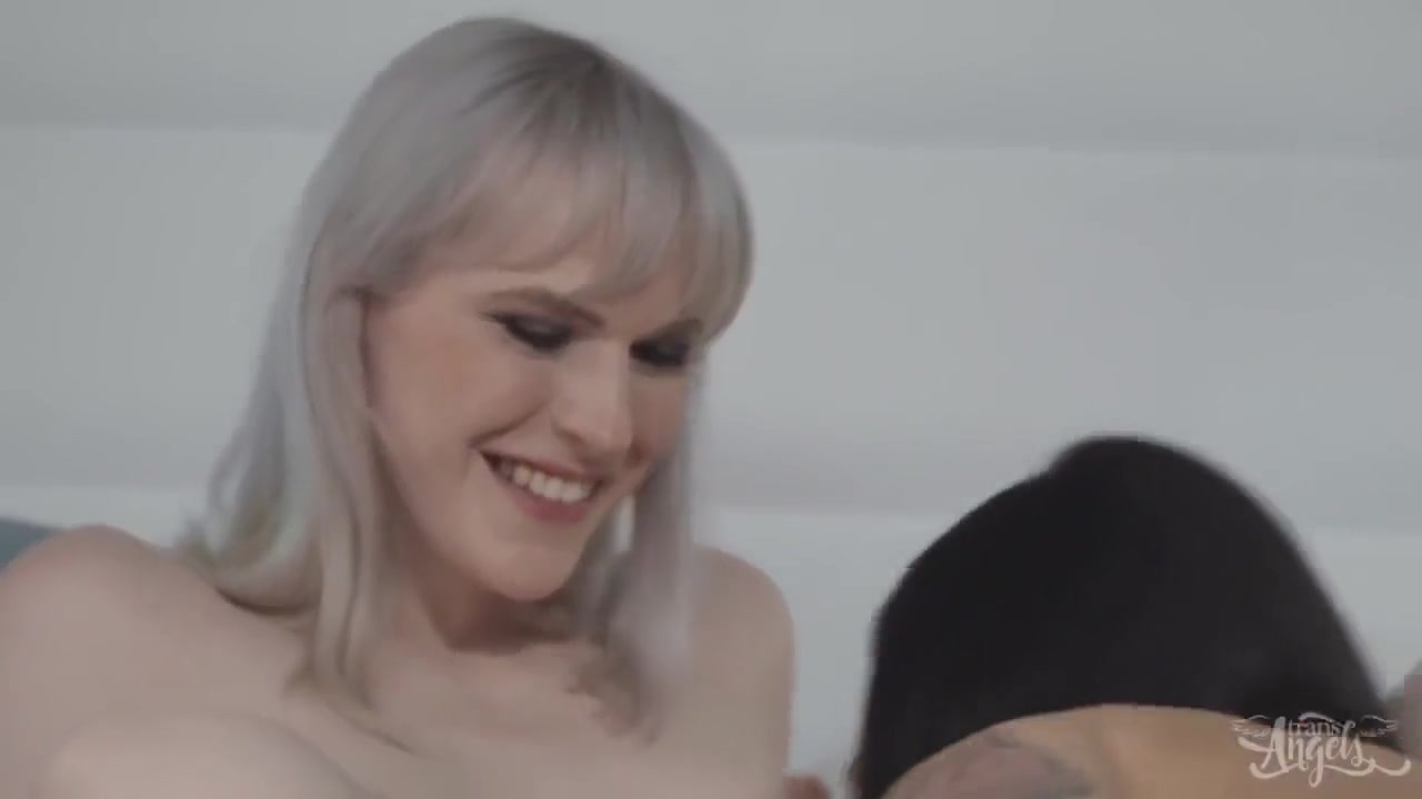 Khole Kay & Lianna Lawson - Dirty Bedtime Story