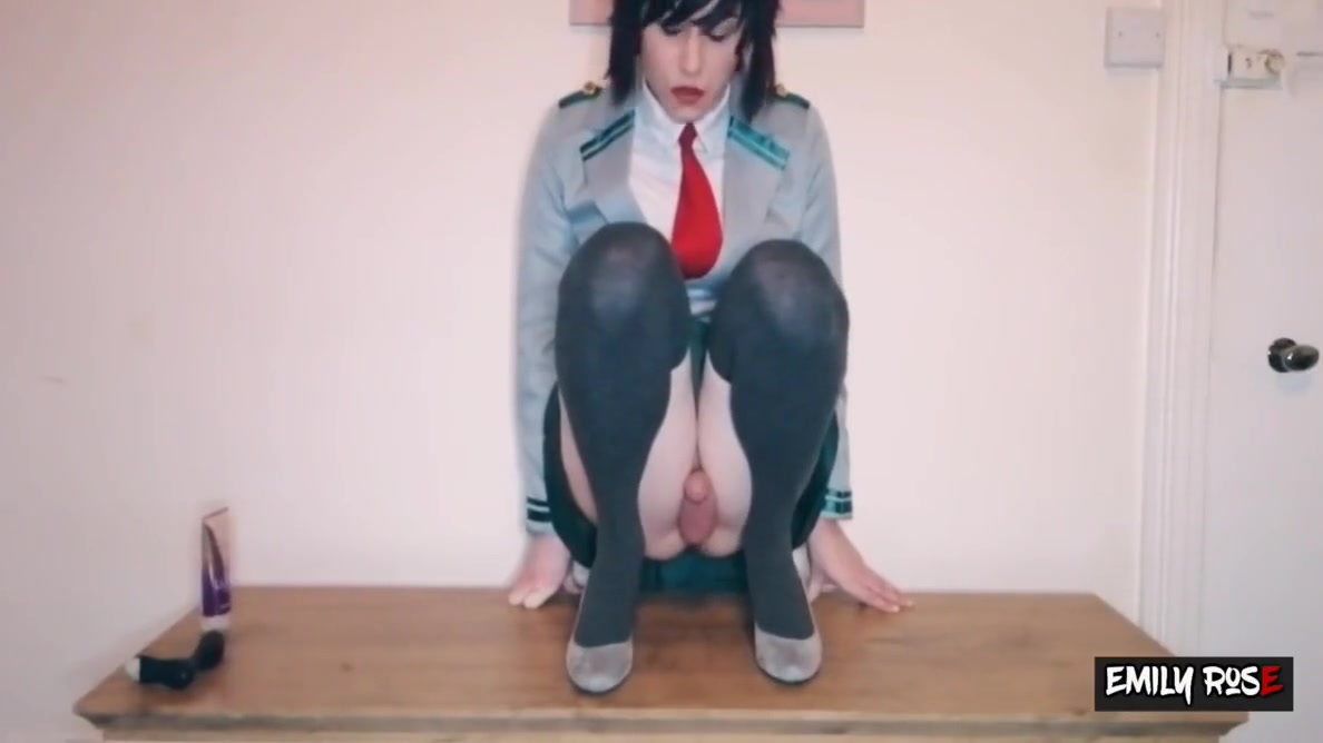 Tgirl Brat Peeing