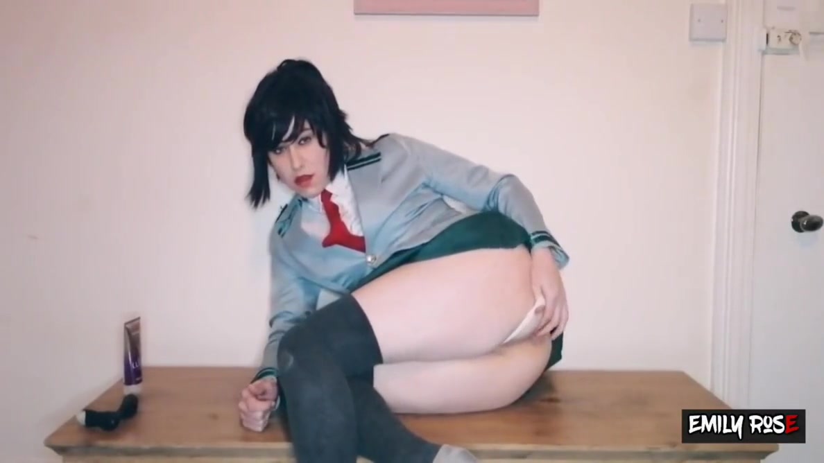 Tgirl Brat Peeing