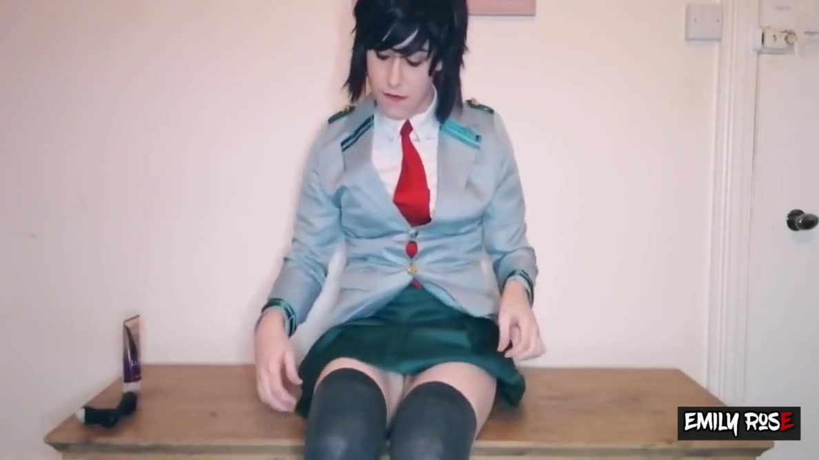 Tgirl Brat Peeing
