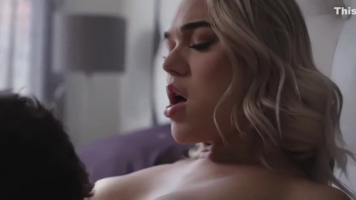 Hot Shemale Fucks Guy - Hot Tranny Fucks Guy
