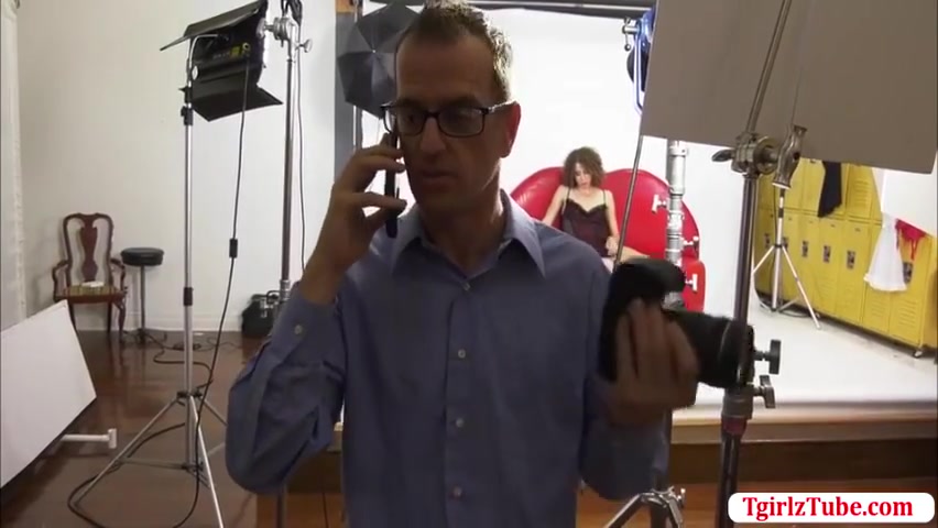 Ts Lily Sucks Her Photographers Dick