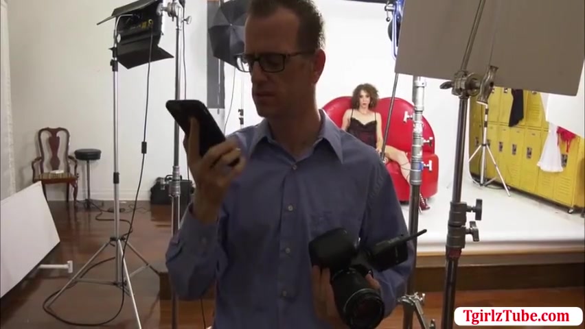 Ts Lily Sucks Her Photographers Dick