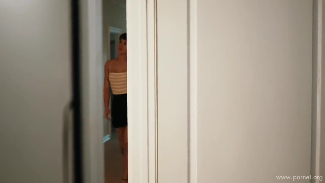 Casey Kisses And Crissy Taylor In Exotic Sex Video Tranny Handjob Wild , Take A Look