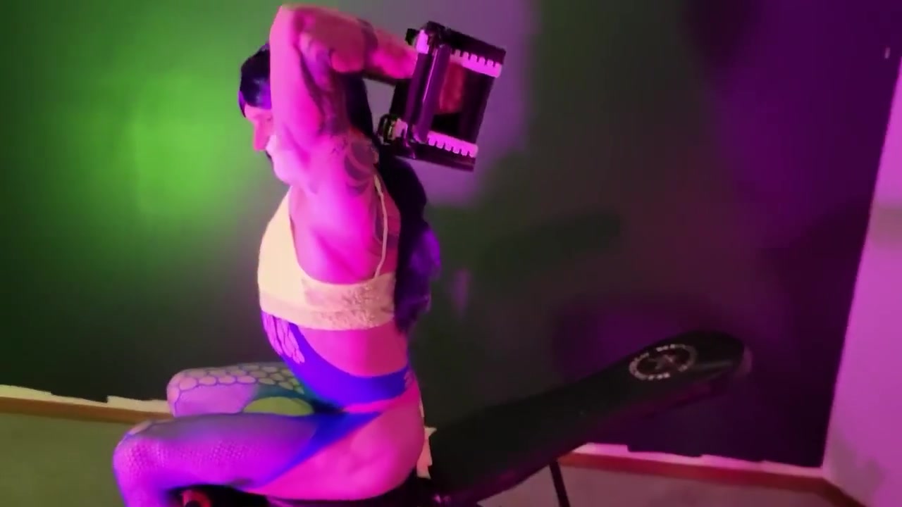 Sissy Workout & Anal Plug Play Themusclesissy