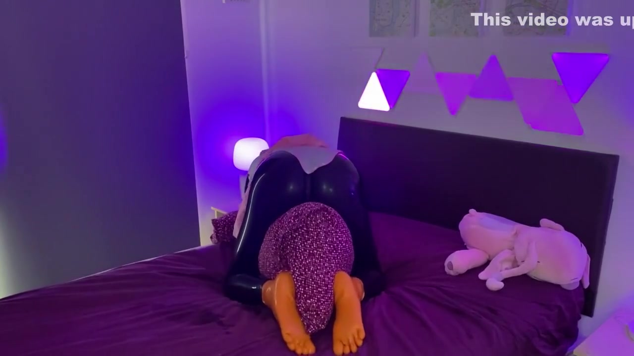 Latex Sissy Drone Pillow Humping