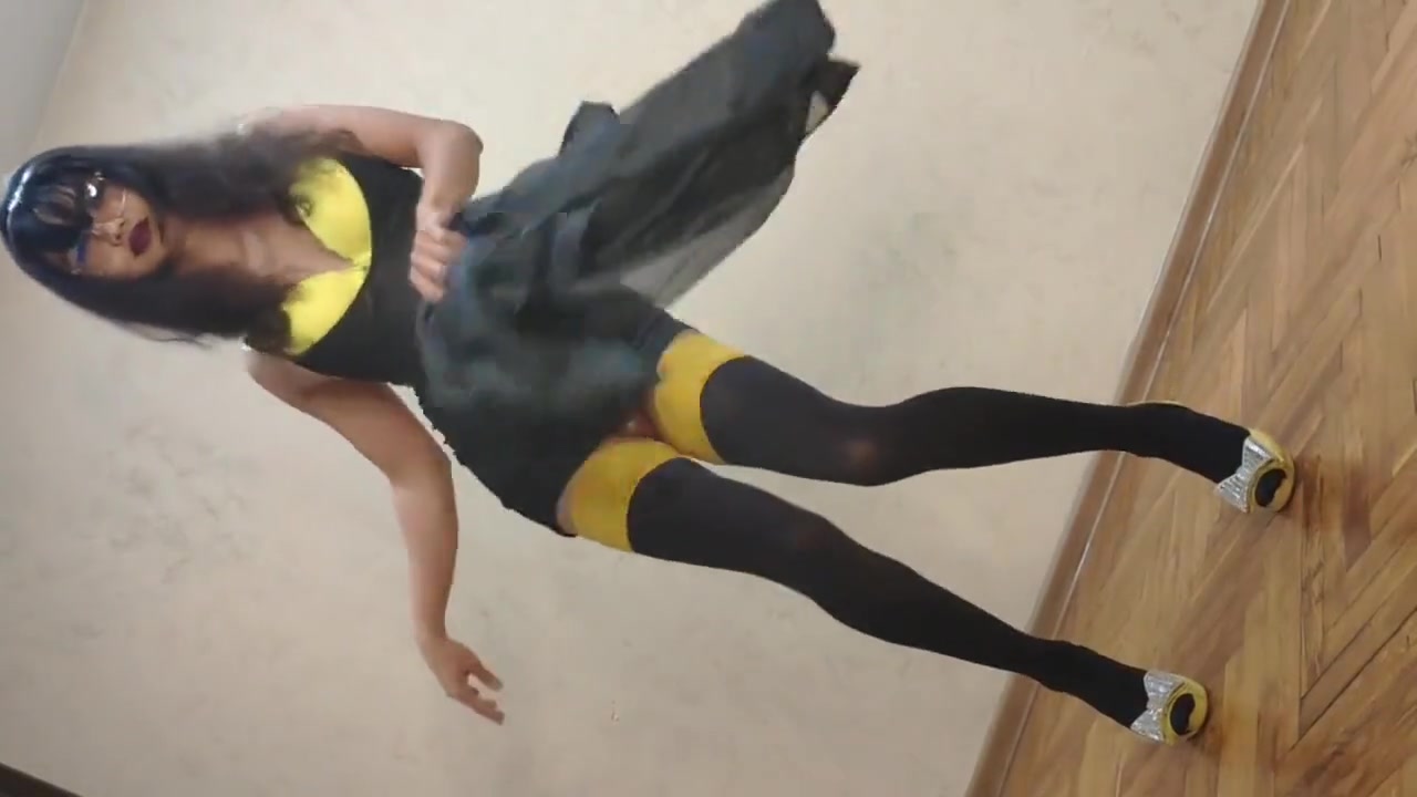Sissy Ponyboy In Yellow Dress And High Heels Dancing For Camera And Shows Her Yellow Pussy