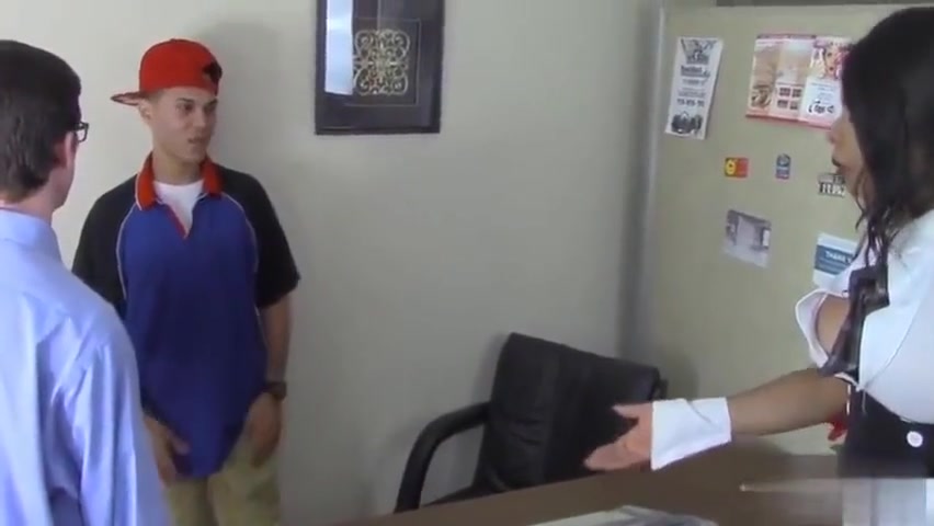Sasha Strokes In Office Threeway