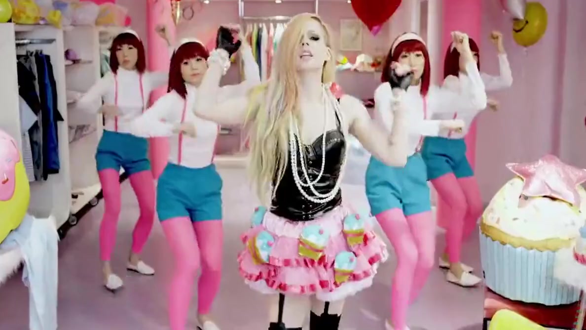 Avril Lavigne In Hello Kitty Shemale Pmv