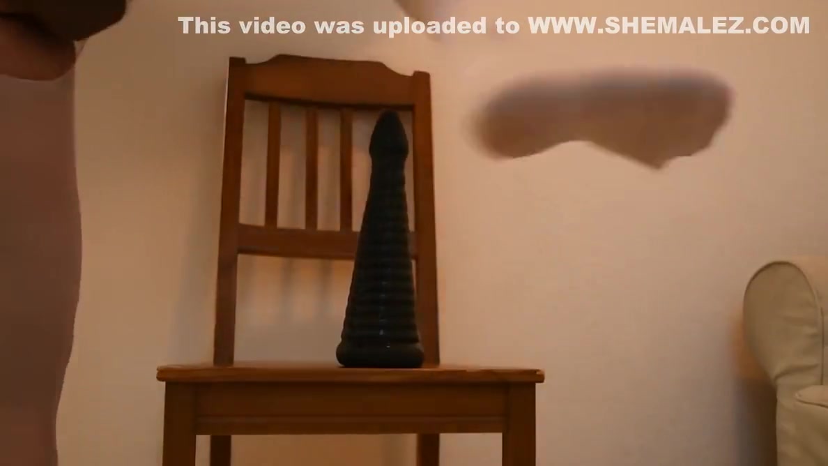 Sissy Fuck 10 Cm Intimidator And Plug