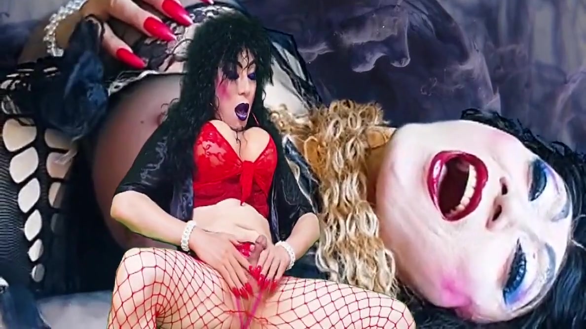 Pornstar Niclo Very Hot Masturbation