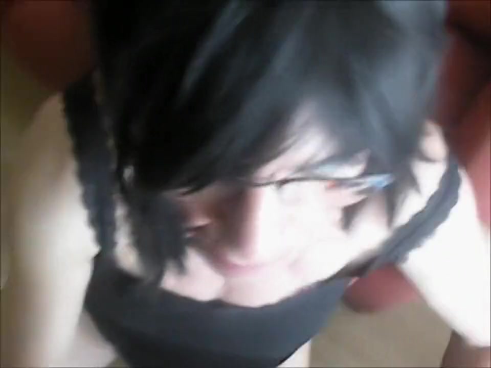 Laratranny sucking and swallowing cum