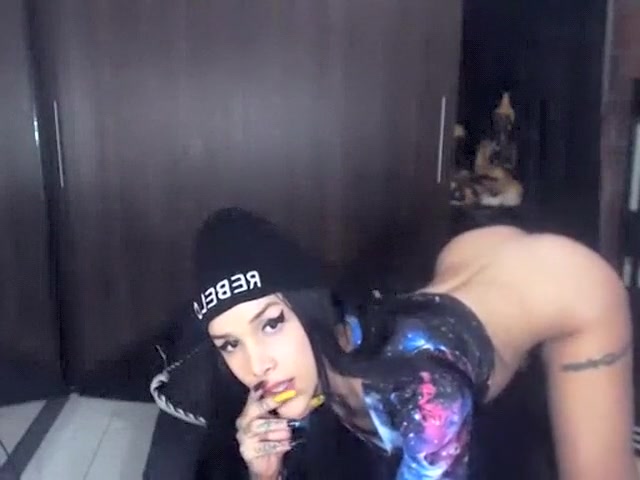 Sara Salazar is back
