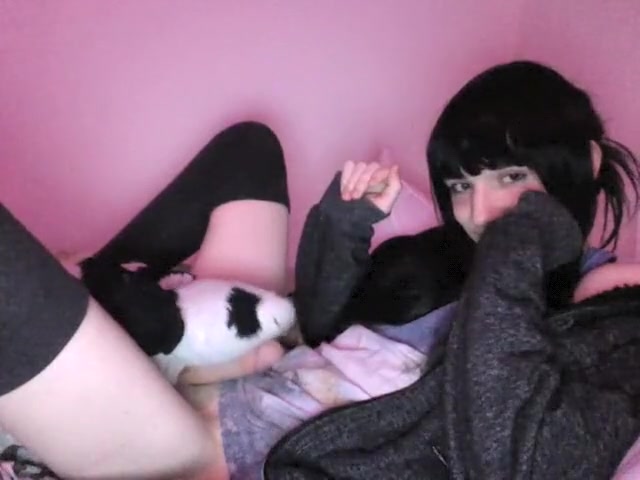 Sexy Brunette Trans Girl Enjoys Sucking And Being Sucked By Herself