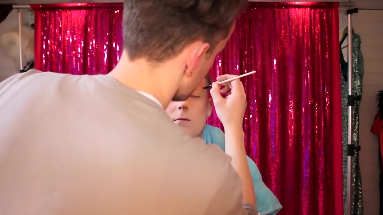 Guys can be perfect drags
