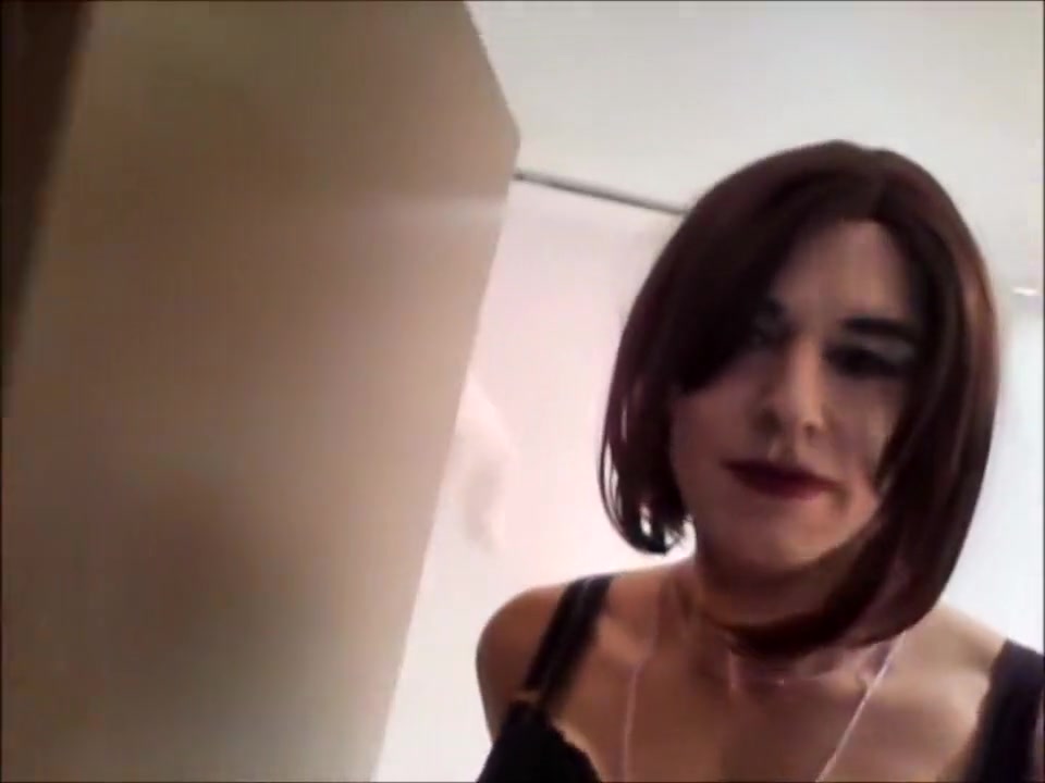 Anal Insertion Tranny