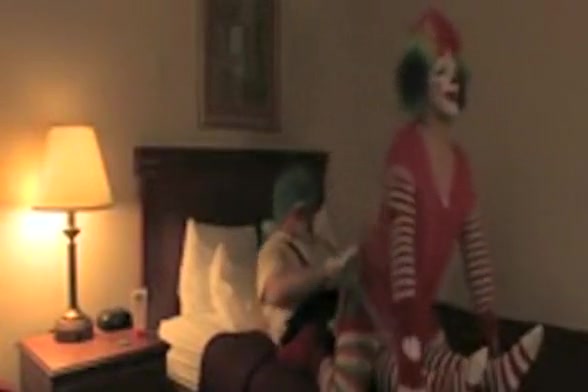Crossdresser Clown Trixie